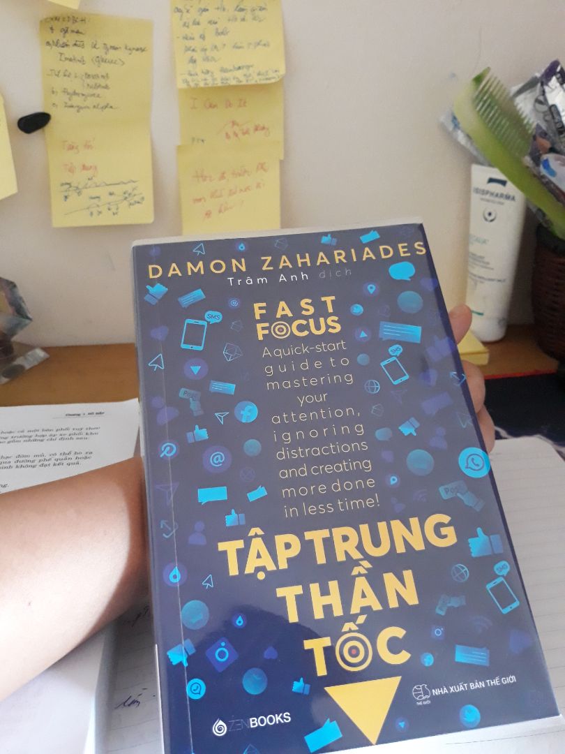 hàng giao nhanh, đóng gói cẩn thận. Đọc xong trong 2 ngày