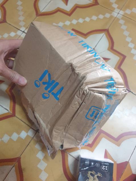 Sản phẩm vô cùng tệ. Móp méo. Người bán thì không có đức. Không thấy quà khuyến mãi. Không bao giờ mua lần 2