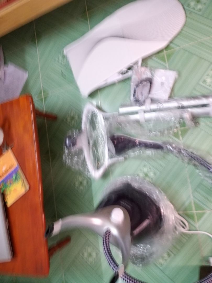 Tg giao hoi lau, nhung dung han. Da sd nhung cam thay ko hai long vi khong nhu quang cao. De muc cao nhat nhung ko ui dc vai day, rat kho ui 2 ben hong, mieng lot ko du dai de ui nua phan duoi vay. Day la dac diem cua dong may nay.
Ve nha cung cap: dong goi ky, hang ko bi tray xuot, day du *** bo phan.