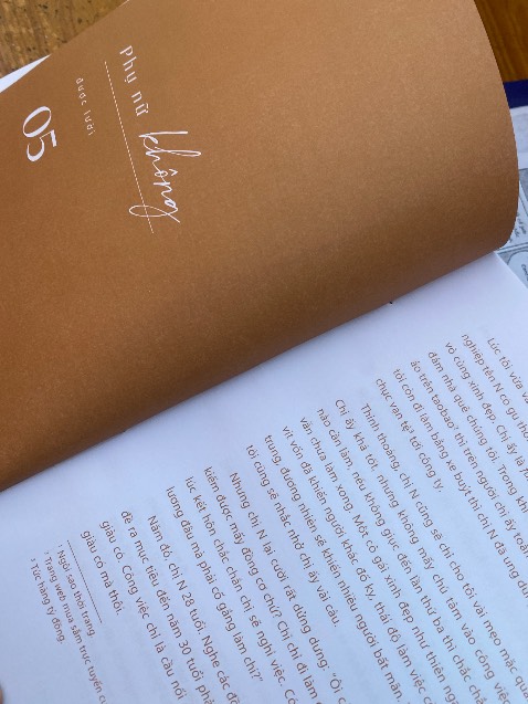 Sách của Vãn Tình thì khỏi phải bàn, cuốn nào cũng hay