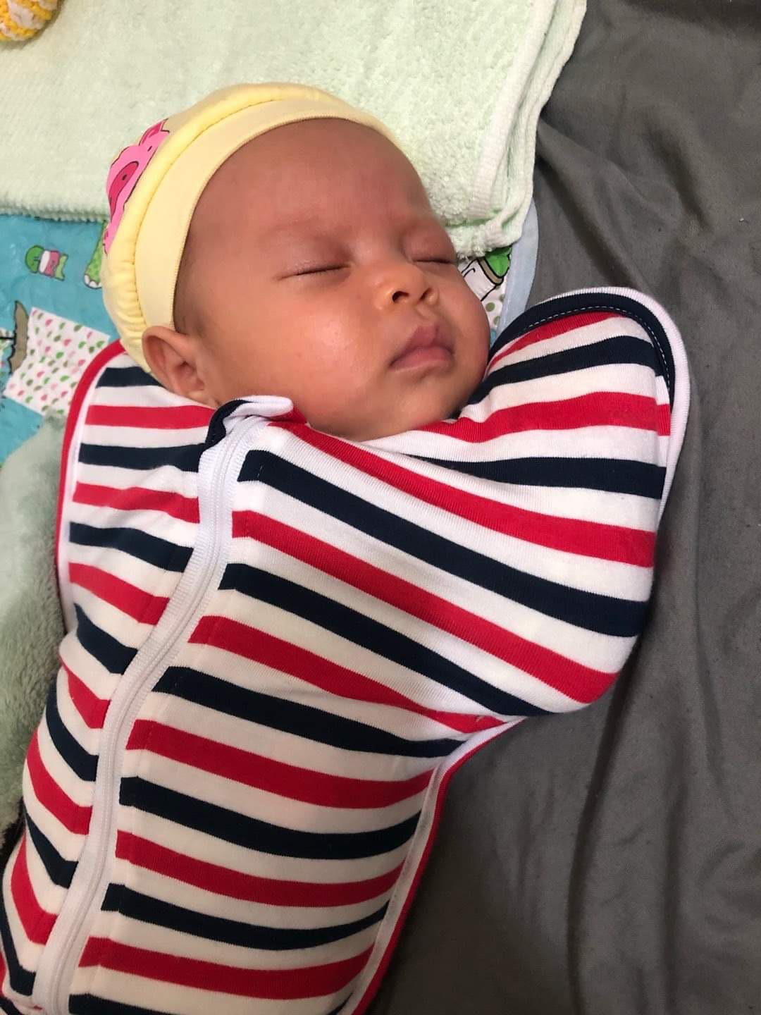 Mê chất nhộng này luôn! sờ mát mát! Đúng chất cotton lạnh. Bé nhà mình rất hợp tác, ko nghĩ mua chính hãng mà giá tốt ntn. Rất ủng hộ shop, sẽ giới thiệu mọi người.