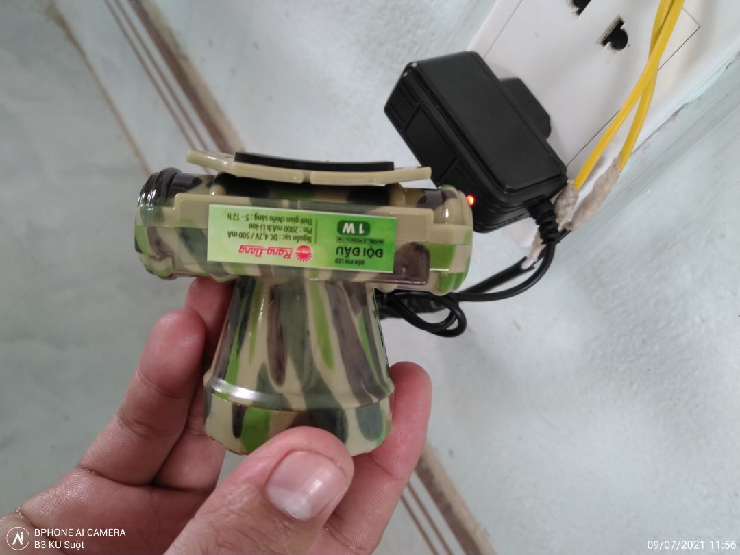 đèn này ko phải rạng đông...
1 là dán tem giả hàng Việt Nam bi phạm bản quyền
2 là đèn Trung Quốc giá khoảng 70k dán tem đôn lên hơn 90k..
nói chung kêu gọi tẩy chay.. đèn này ko phải rạng đông...
1 là dán tem giả hàng Việt Nam bi phạm bản quyền
2 là đèn Trung Quốc giá khoảng 70k dán tem đôn lên hơn 90k..
nói chung kêu gọi tẩy chay..