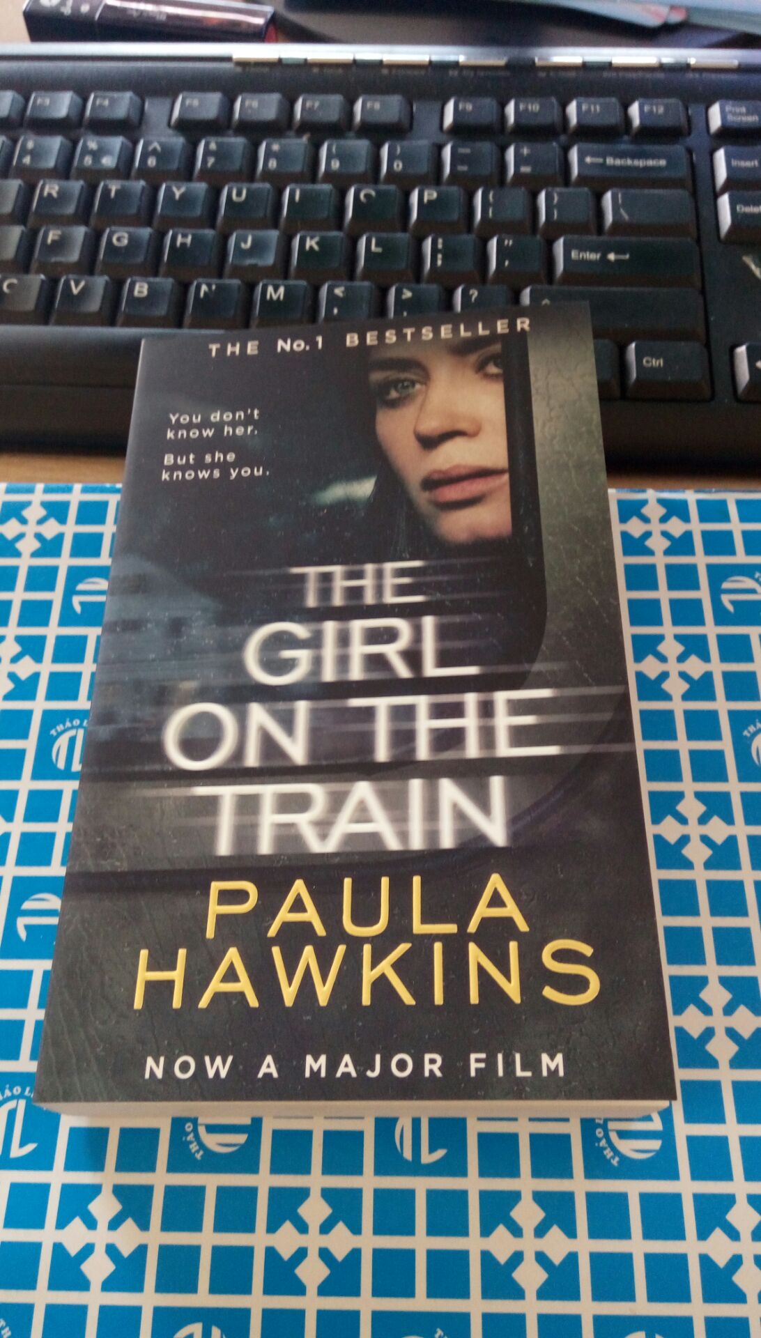 Nội dung truyện hay,nên đọc thử 1 lần nếu ai thích thể loại tâm lý càng k nên bỏ qua. Giá cả hợp lý 134k,phí vận chuyển 12k là 146k. Cảm thấy ngoại văn như vậy là ok rồi. Nhưng nếu giá chưa giảm là 192k thì có lẽ mắc. Mong tiki giữ mức giá 134k luôn