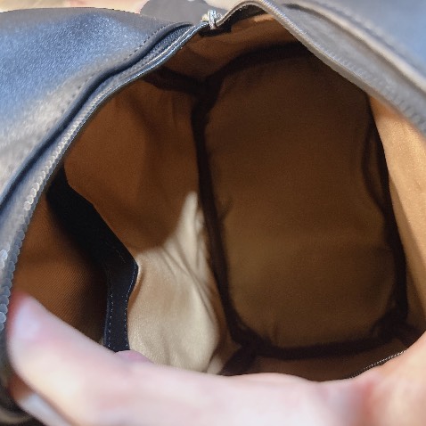 Chất da hơi bị đẹp nên mua nha mọi ngời ơi