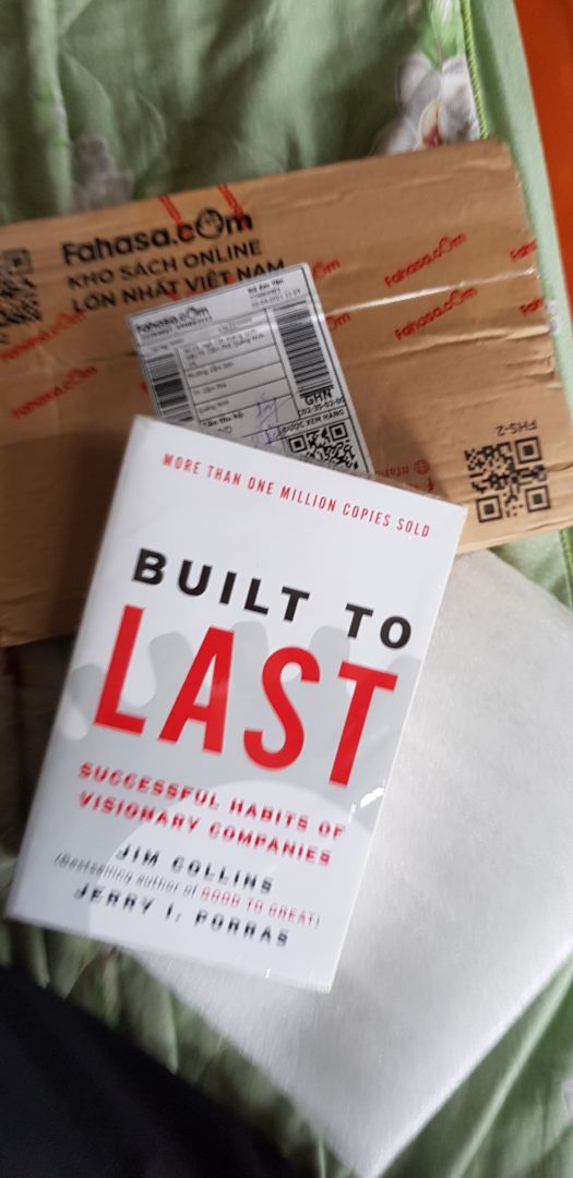 Thông tin sách là bìa cứng mà giao cho mình là bìa mềm. yc đổi hàng cả 2 lần giao lại thì vẫn là bìa mềm, làm mình rất bực vì đặt hàng cả tháng trời.