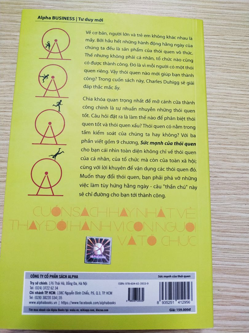 Sách hay nhé mọi người. Tiếc là mình bây giờ mới đọc. Đọc và cảm nhận nhé mọi người, rất thích hợp cho những ai muốn loại bỏ thói quen xấu của cá nhân, tổ chức. Dịch vụ tiki trên cả tuyệt vời. Mới đặt hàng tối hôm trước mà sáng hôm sau Anh ship tia chớp đã gọi cho lúc chưa mở mắt rồi. Điểm 10 cho chất lượng.Cảm ơn anh ship hài hưóc, cảm ơn tiki nhiều nha.