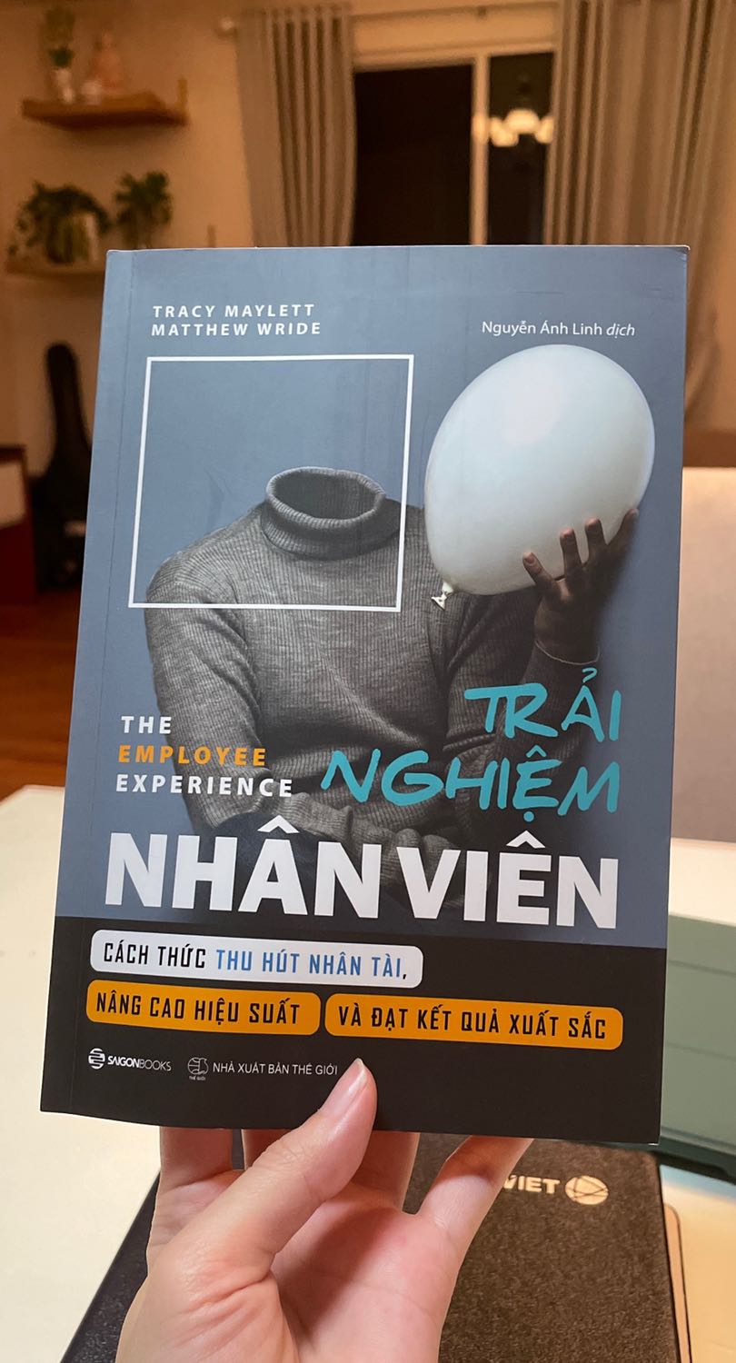 Sách truyền đạt dễ hiểu, lôi cuốn, có các câu chuyện minh hoạ từ các tập đoàn Quốc tế. "Trải nghiệm Nhân Viên" là chủ đề còn khá mới tại VN, mong sẽ có nhiều thể loại sách tương tự được dịch và phổ biến rộng rãi.