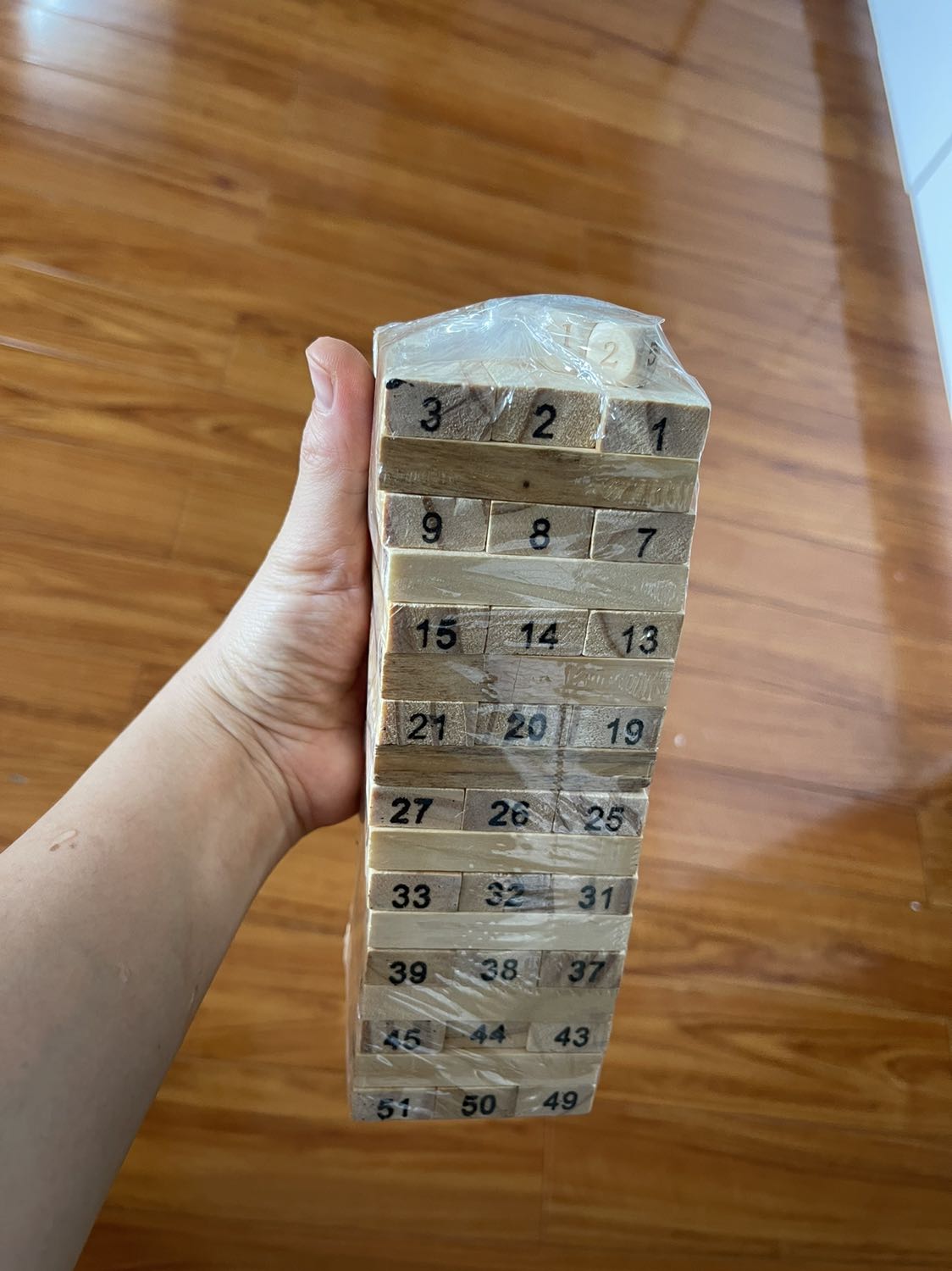 *** đảo, sản phẩm sai không đúng mô tả.
Đề nghị Tiki repory lấy lại sản phẩm và trả lại tiền.