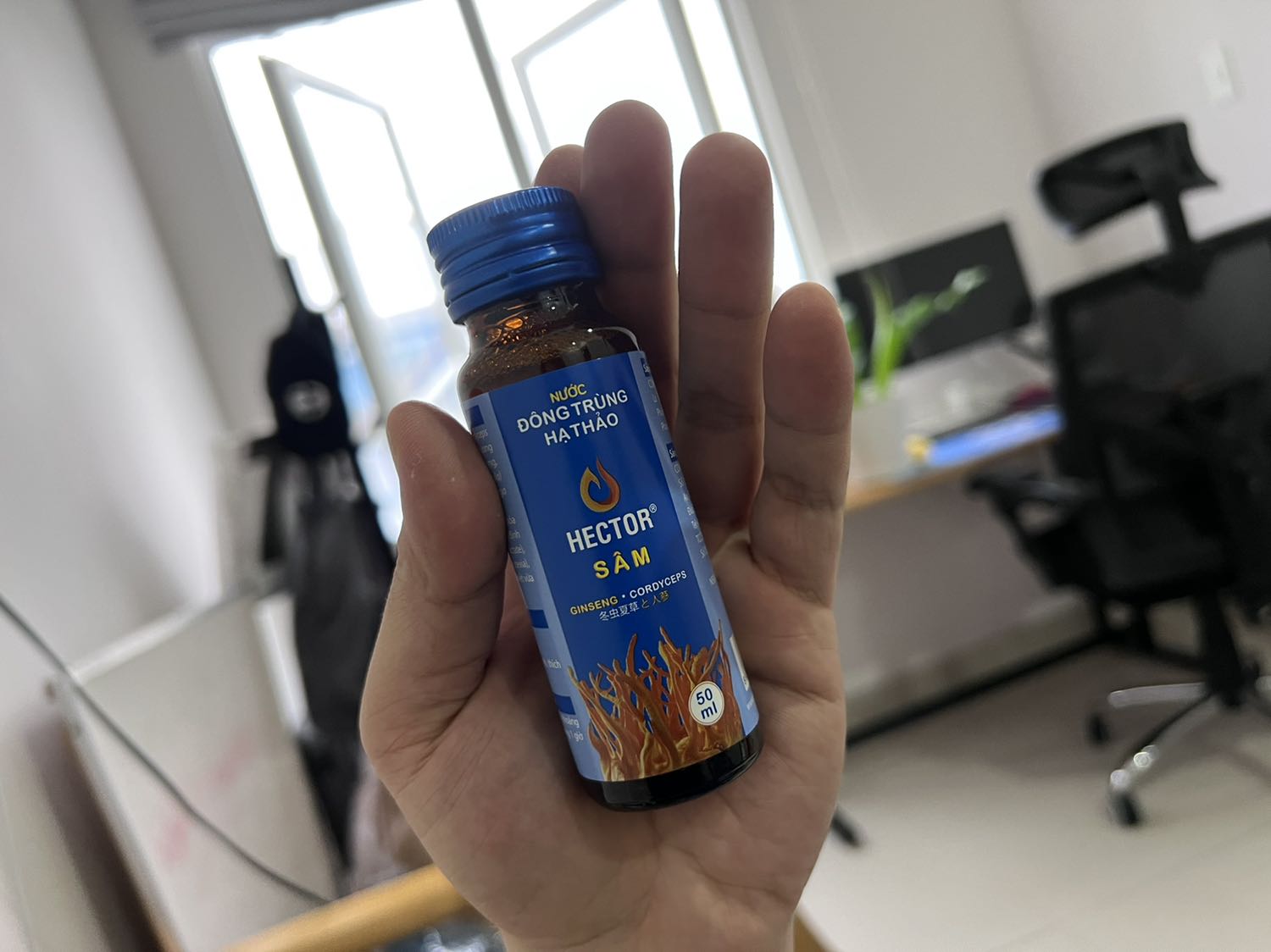 sản phẩm giao nhanh đặt là có ngay trong vòng 1g uống rất sảng khoái dùng có thấy khoẻ hơn