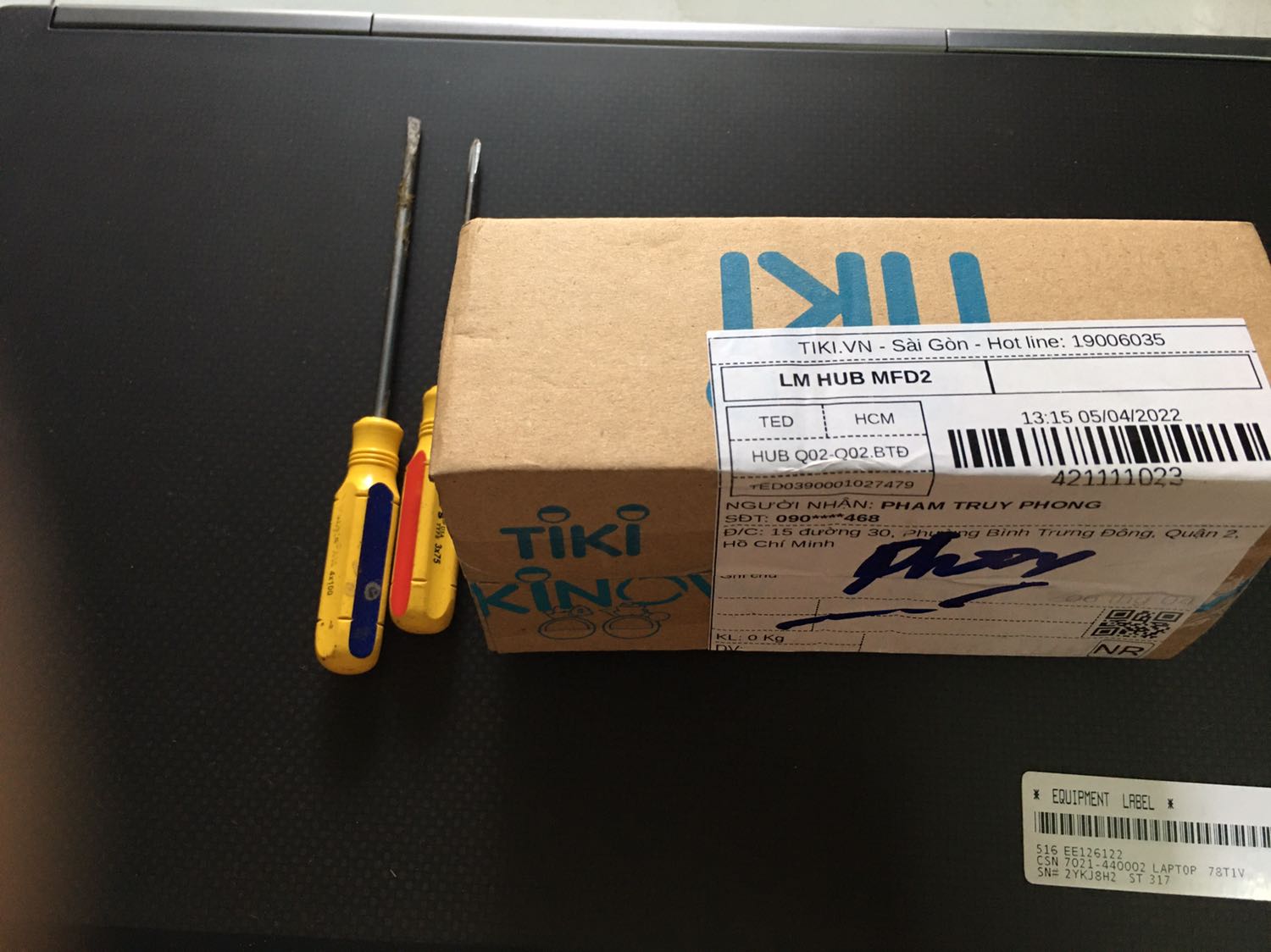 đúng hàng,đóng gói kĩ thanks nhà cung cấp,có tiki tiện thật!đồ điện tử nên cần thêm thời gian