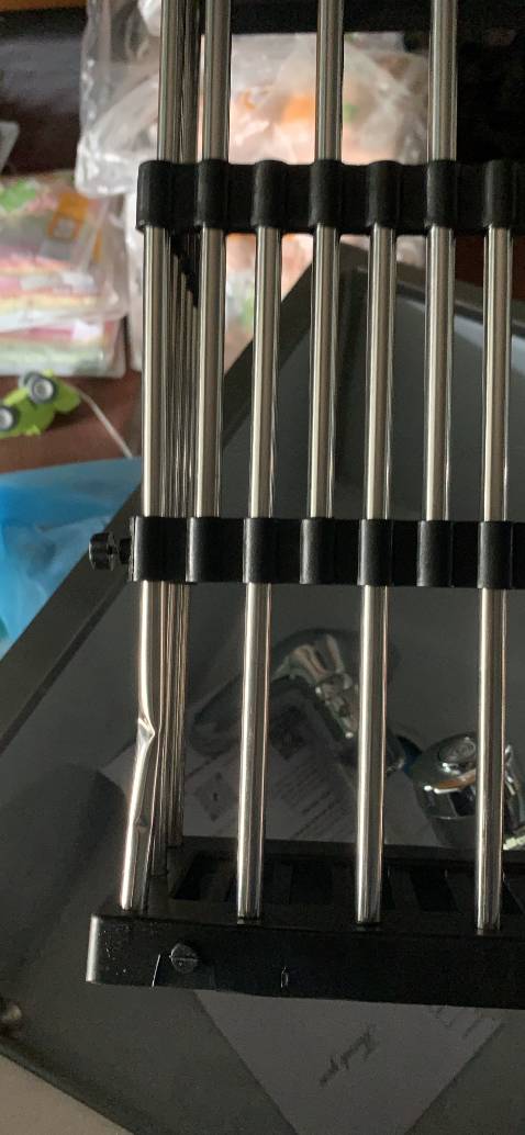 Chậu dày dặn, chắc chắn. Shop tư vấn nhiệt tình, chi tết. Shop bọc hàng cũng rất là cẩn thận luôn. Tuy nhiên hàng tặng kèm thì bị móp chút thôi. Nên mua nhé các bạn! Mình rất ưng! Bạn giao hàng cũng nhiệt tình lắm.