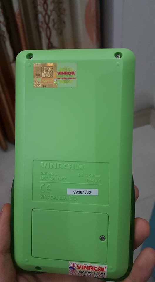 Tiki giao hành nhanh, đóng gói cẩn thận, có tem bảo hành đầy đủ, còn nguyên seal. Khi nhận được hàng thấy máy rất ok, bấm phím nhẹ, hàng mới 100%. Mình yên tâm khi mua hàng của Tiki trading hơn là các store khác, sẽ tiếp tục ủng hộ!