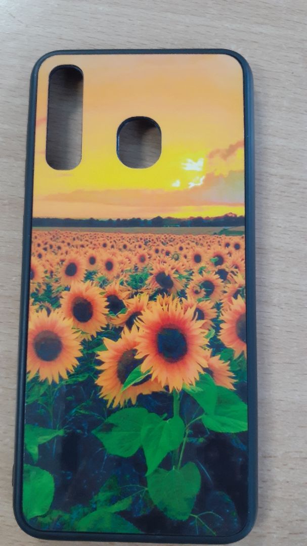 hàng đẹp , giao hàng nhanh, nhân viên giao hàng ti ki thân thiện