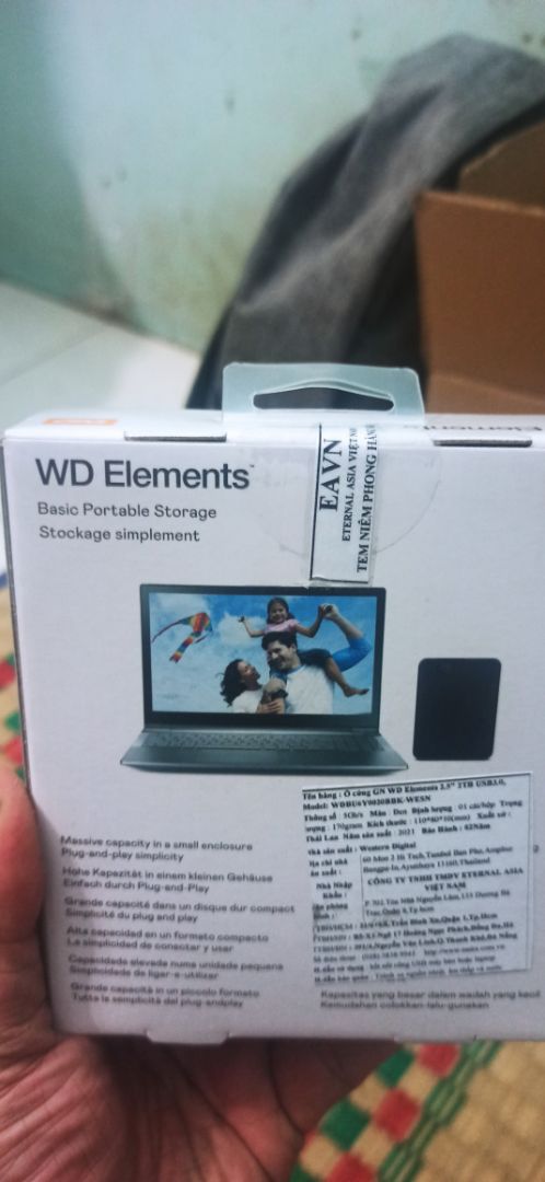 Đóng gói chắc chắn, đẹp. Ổ cứng nhỏ gọn, kiểu dáng bắt mắt. Dung lượng thực là 1.8 TB.