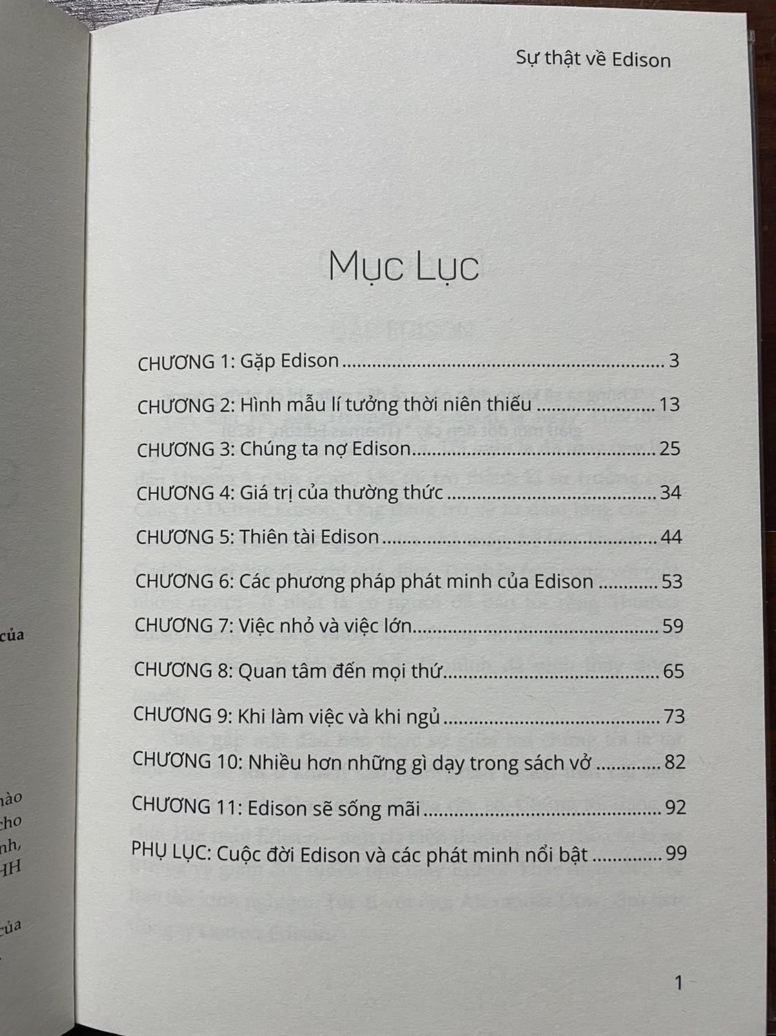 Cuốn sách này chỉ dừng ở mức bình thường
Như thường lệ của các sách có xu hướng khích lệ con người qua những nhân vật nổi tiếng, ta thấy một con người làm việc chăm chỉ và đam mê với công việc một cách đáng kinh ngạc. Điều này hiển nhiên là một lẽ tất nhiên của cuộc sống nhưng nó cũng mang lại sự mệt mỏi nặng nề lên bản thân của người lao động.
Một số thông tin trong cuốn sách này khá hay ho như tầm nhìn của Edison trong việc phát triển hệ thống cung cấp điện và thiết bị điện. 
Tuy nhiên về căn bản cuốn sách không gây hứng thú quá nhiều cho bản thân mình. Hơi tiếc cho Ecoblader khi xuất bản cuốn này, dù hãng sách này thường cho ra những tác phẩm dễ đọc và hay.