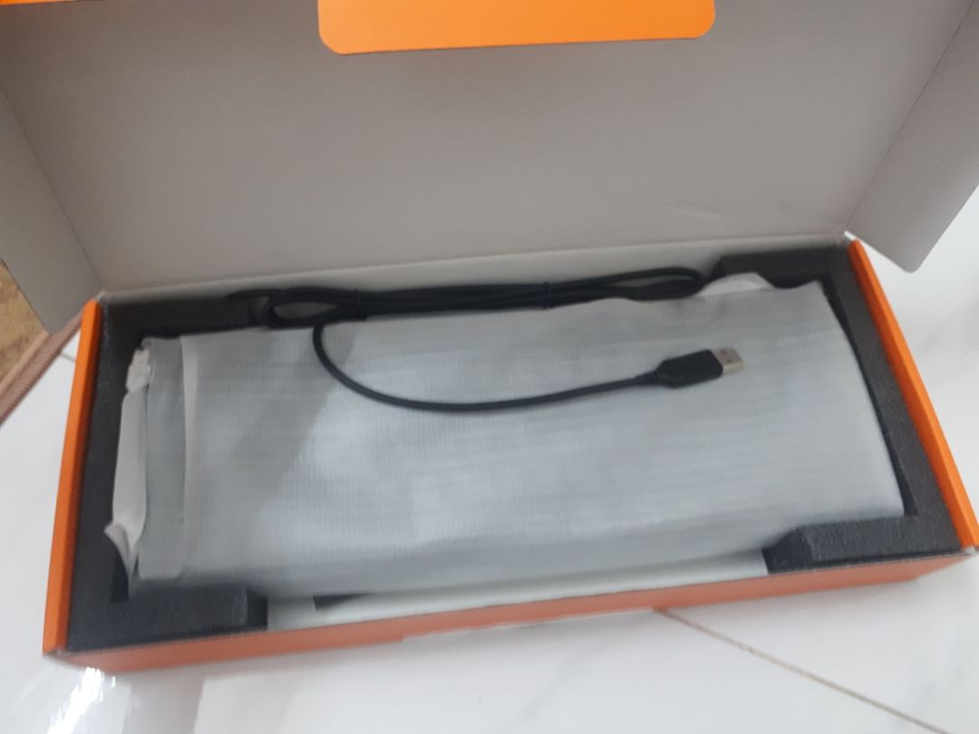 Bàn phím bấm rất sướng, êm tay. Hệ thống Led đa dạng. Rất đáng tiền. Bàn phím bấm rất sướng, êm tay. Hệ thống Led đa dạng. Rất đáng tiền.
