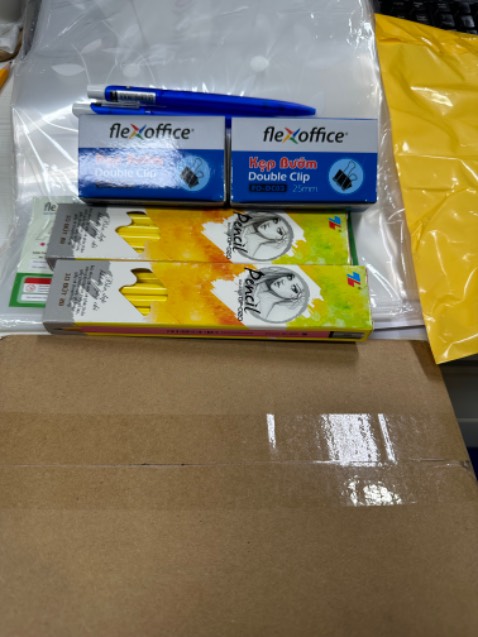 Đóng gói sản phẩm rất đẹp và chắc chắn, thời gian giao hàng rất nhanh