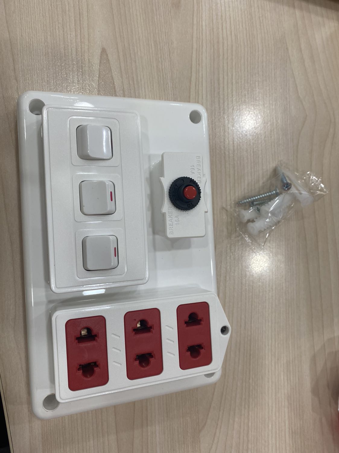 Sản phẩm đúng mô tả, giao hàng đóng gói tốt,