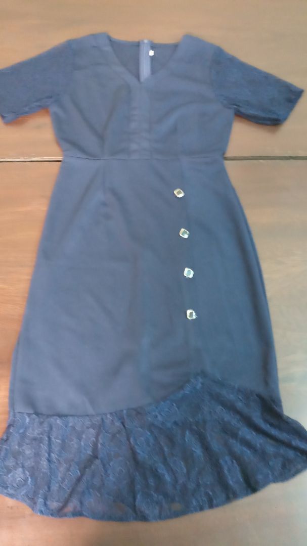 Mặc vừa vặn, dễ thương ( size m: n78, e68) . Giống hình mẫu. Giá cả hợp lý.  Gửi hàng nhanh. cám ơn shop