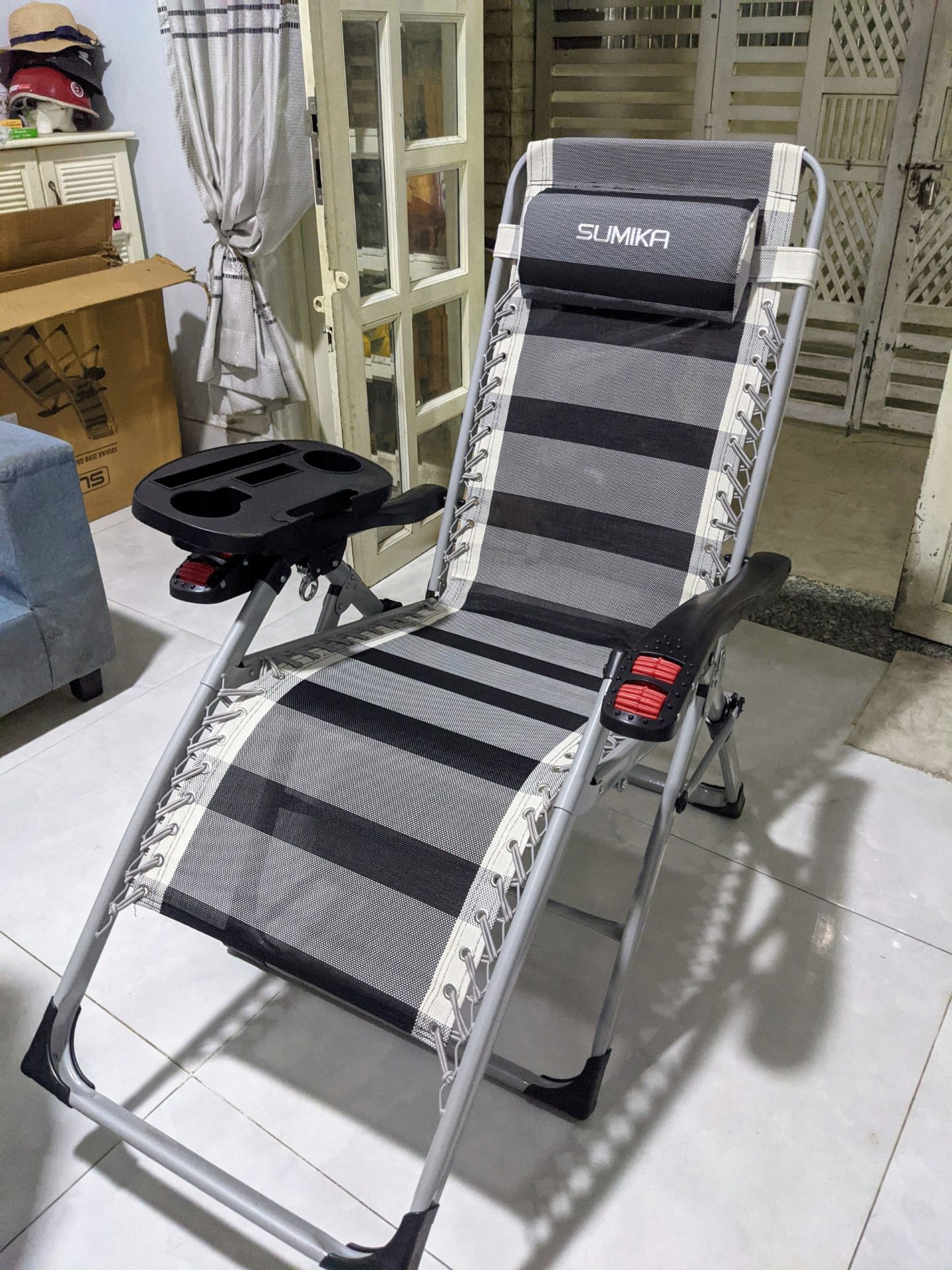 sản phẩm tốt, do mình về quê lấy chồng nên muốn nhượng lại, bán rẻ lại chỉ 900k cho bạn nào ở HCM, mình chưa sử dụng, chỉ khui hàng kiểm tra. Ghế rất chắc, ngồi hay nằm đều êm và màu sắc, ngoại hình ở ngoài đẹp hơn hình chụp. sdt mình ***, bạn nào cần thì pm mình nha.
Mong Ad duyệt tin cho ạ. Cảm ơn