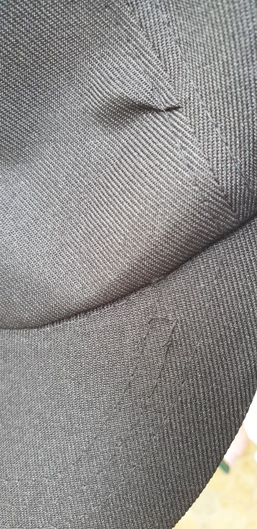 Vải xấu cũng được, may nhảy mũi cũng ok, nhưng bị nhíu ngay mặt tiền thì mất mặt quá shop oi.