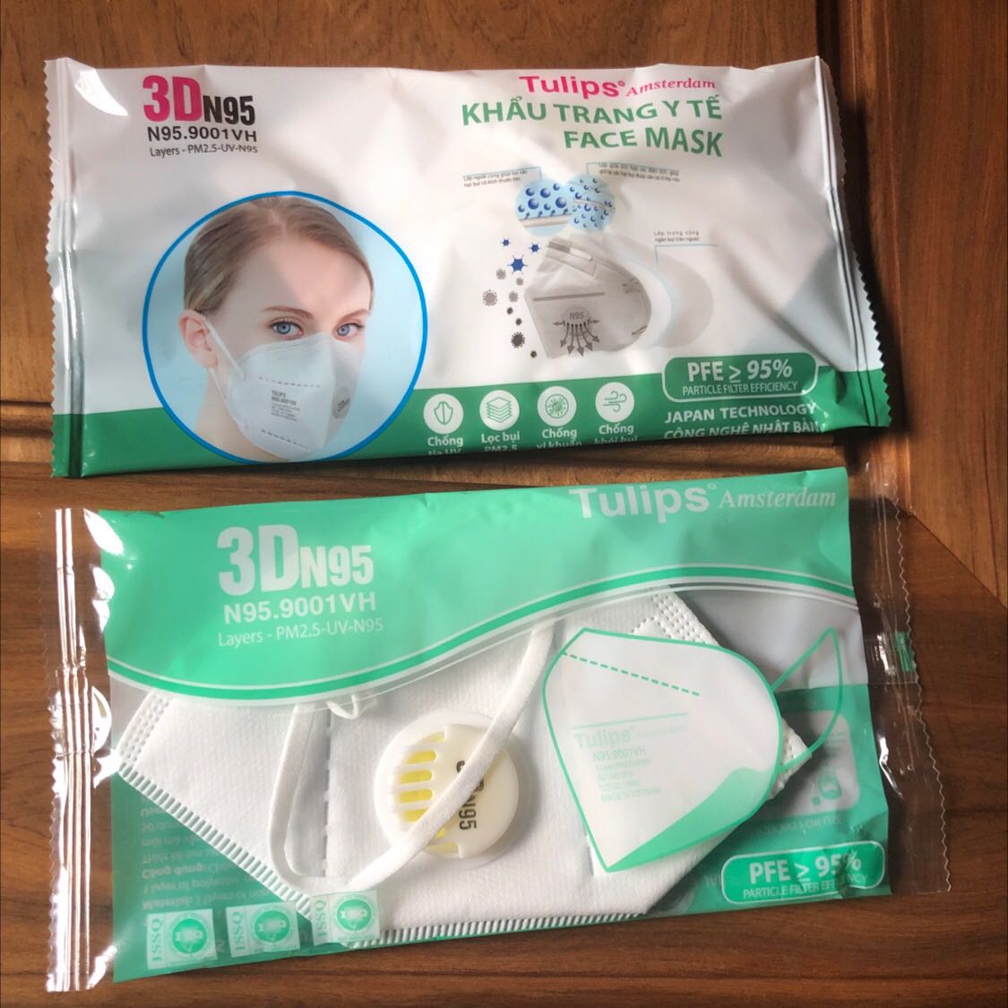 Không biết nên khen hay chê so sánh 2 sản phẩm cùng thương hiệu nhưng thấy khác biệt   nhiều chẳng biết cái nào thật cái nào giả