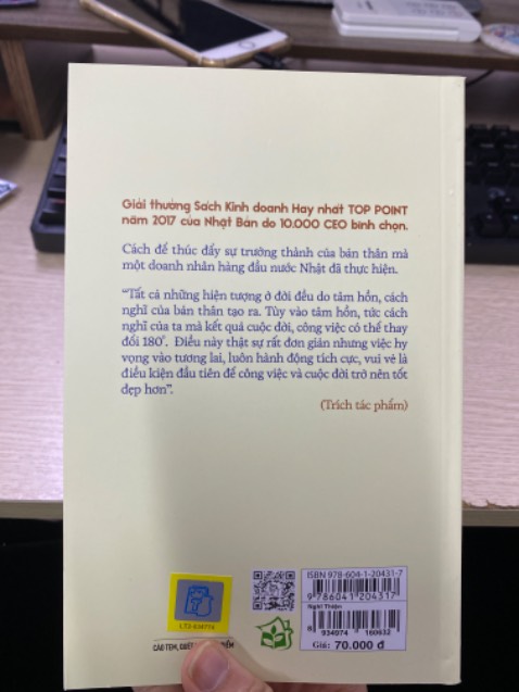 Sách hay, giấy và bìa siêu đẹp