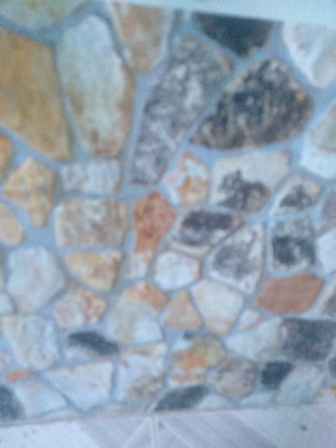 Chạy viền sàn thì OK, còn trên cao thì tìm đềcan khác..có thể là hình khung tranh.