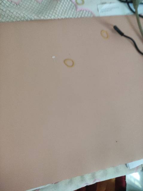 lót chuột rất ok...xài rộng rãi thoải mãi...cug dễ dàng để chùi và hạn chế thấm nước rất cao :3