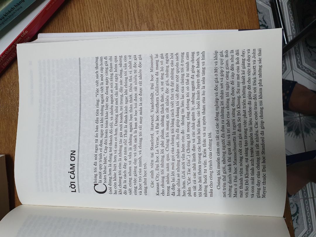chất lượng tốt, đọc qua mục lục và sơ lược thấy phù họp với nhu cầu tái cơ cấu của mình. chụp ảnh mục lục để các bạn khác tham khảo trước khi mua