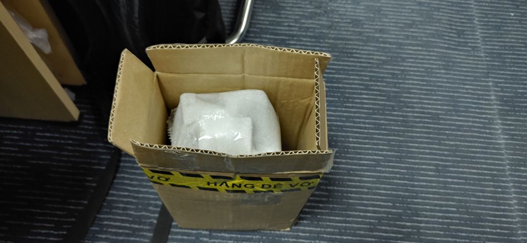 giao nhanh. đóng gói kĩ lưỡng. mình đã mua 2 chai nên giờ kua lại rất yên tâm. chất lượng tốt trong tầm giá. dùng không thấy bị đóng váng hay khô kẹo lại như mấy loại mình mua trước đây đã vậy giá cũng vừa phải.