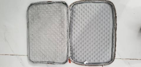 Chất lượng tốt với giá quá ổn áp. Đầy đủ ngăn có thể để vừa thêm được cái máy tính bảng luôn