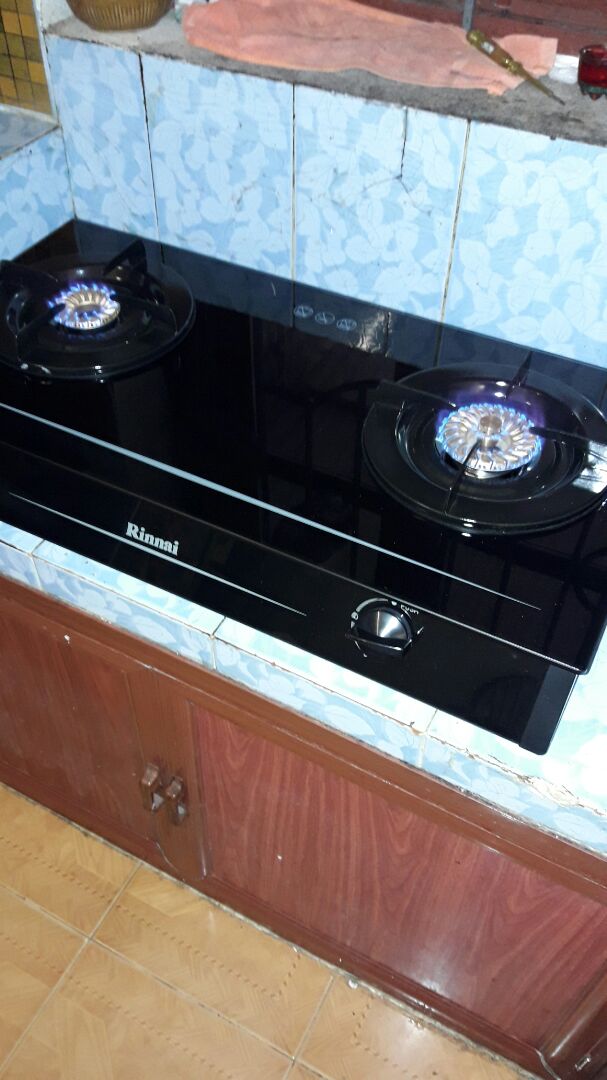 sản phẩm đẹp, đóng gói chắc chắn, hệ thống đánh lửa nhạy, rất ok. lửa xanh và đều. Rất đáng mua. Thanks Shop.