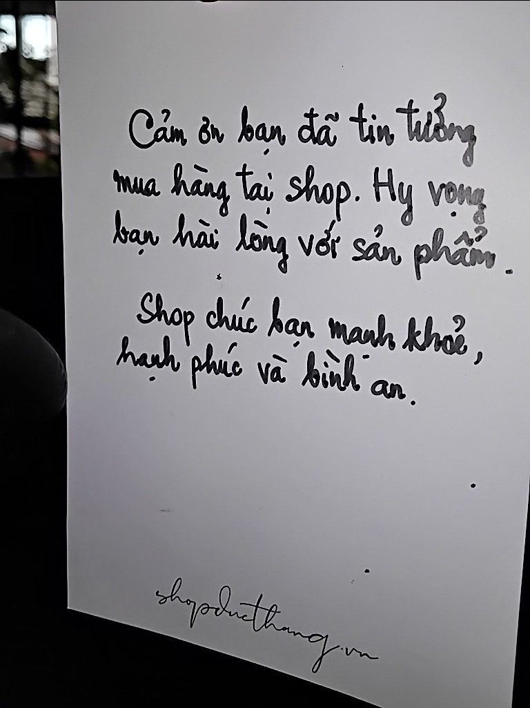 Rất ưng ý với áo mua ở đây, thun dày, size chuẩn có cả kèm theo quà tặng và thư cảm ơn. Áo mặc mát lắm mọi người nên mua.