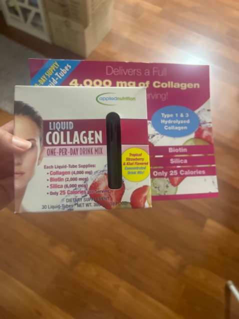 Vị dễ uống. , ngoài collagen còn có biotin, silica tốt cho da, tóc và móng.
Chỉ có 25 calories cho mỗi ống uống 1 ngày nên không sợ tăng cân.
Tiki giao hàng nhanh !