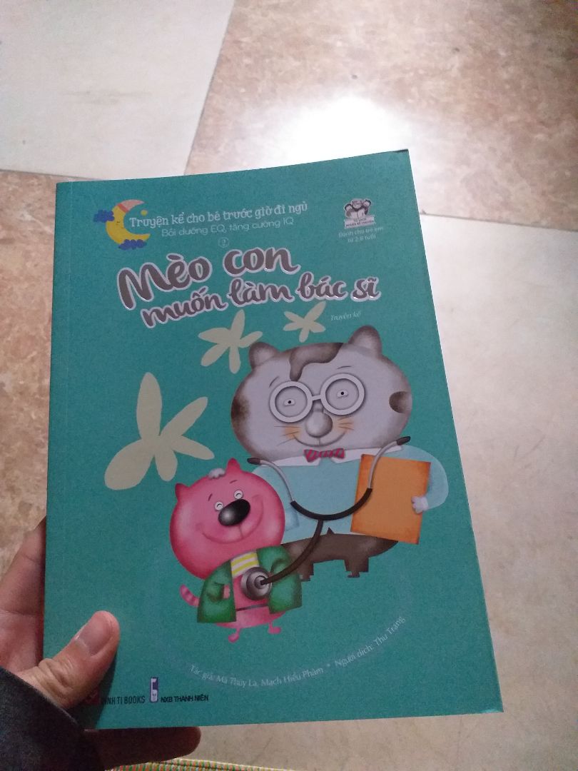Truyện mình mua về cho cháu gái 4 tuổi. Bé rất thích các tranh minh họa trong truyện. Chất lượng sản phẩm rât oke nha mọi người, nội dung cũng hợp với trẻ em nữa.