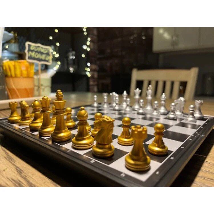 Giao hàng nhanh , đóng gói đẹp 
Để trên bàn nhìn có vẻ nhỏ nhưng đối với mình thế là phù hợp rồi 
Sẽ mua thêm hàng để làm quà tặng Giao hàng nhanh , đóng gói đẹp 
Để trên bàn nhìn có vẻ nhỏ nhưng đối với mình thế là phù hợp rồi 
Sẽ mua thêm hàng để làm quà tặng