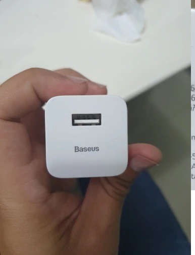 Củ sạc dùng sạc nhanh ổn định, sạc không bị nóng, thiết kế nhỏ gọn đẹp, nói chung đáng đòng tiền.