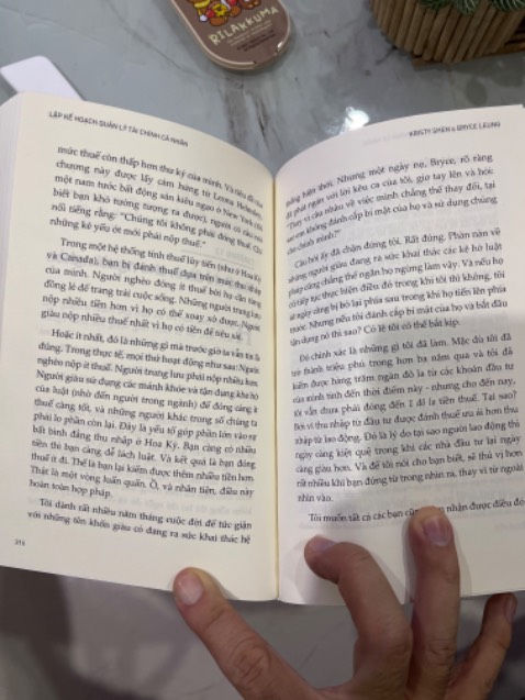 Cực kỳ hữu ích. Dù bất kì thời đại nào. Sức khoẻ và tài chính đều cần phải học. Kiến thức ko bao giờ là thừa cả. Học để bik sao mình vẫn nghèo. Và con đường nào để giàu lên. Sách cực hay nha. Từ là 1 đứa con nhà nghèo trở thành triệu phú đô la ở tuổi 3x của vợ chồng tác giả. Hết sức thuyết phục