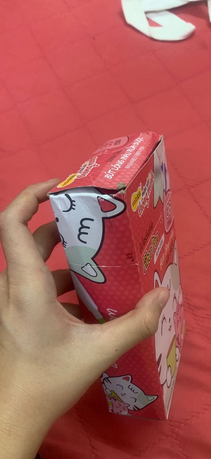 Hàng xấu, hộp bị bóp méo, nhìn chẳng ra gì. Gói hàng kém, không có bọc xốp. Lúc nhận hàng thì chỉ muốn vứt đi vì đồ quá xấu và hộp thì nhìn quá rách nát. Mua đồ tặng bạn nhưng hộp lại méo mó thế này chỉ muốn vứt đi. Không bao giờ mua lại Hàng xấu, hộp bị bóp méo, nhìn chẳng ra gì. Gói hàng kém, không có bọc xốp. Lúc nhận hàng thì chỉ muốn vứt đi vì đồ quá xấu và hộp thì nhìn quá rách nát. Mua đồ tặng bạn nhưng hộp lại méo mó thế này chỉ muốn vứt đi. Không bao giờ mua lại