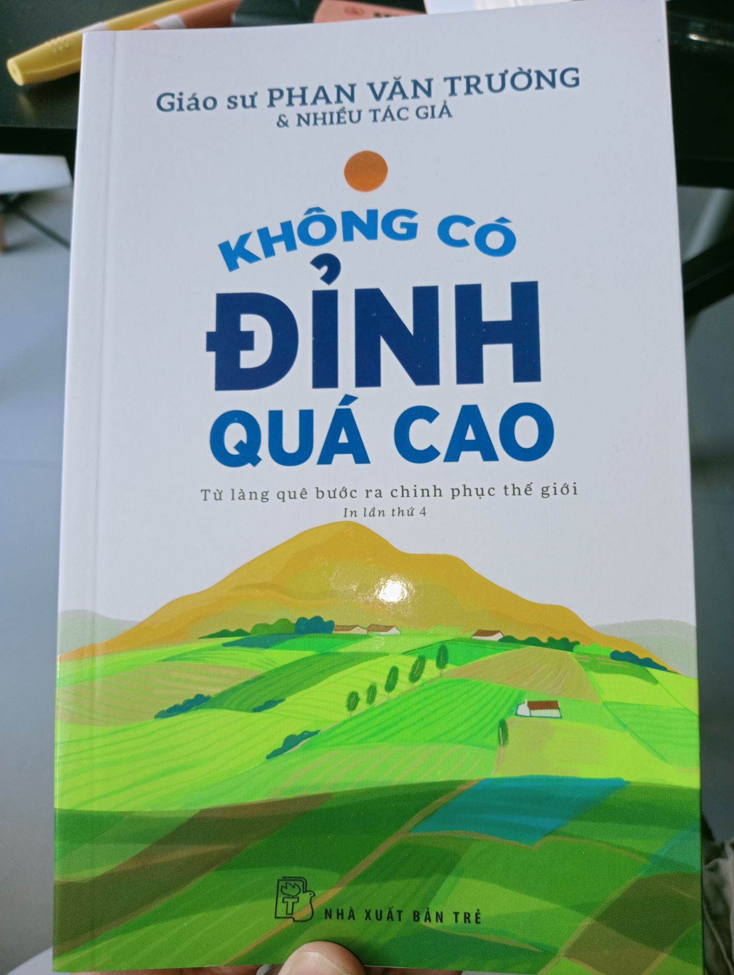 Tiki giao hàng nhanh, đóng gói chuẩn, sách giao đẹp!! Hài lòng!!
