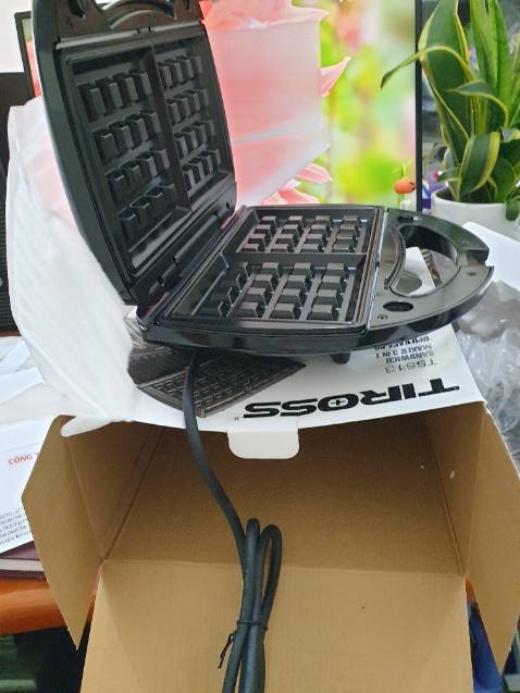 Tewj tệ, cực tệ, vô cùng tồi tệ cho đơn hàng trả tiền trc giao ngay sáng đầu tuần.Hàng vừa nhận, thiếu 2 khay sandwich (khay quan trọng nhất với mình) và khay nướng. Hàng chỉ bao gồm khay chẳng dùng tới