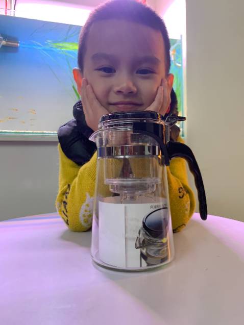 Shop đóng gói kỹ lắm, bóc mãi mới xong. Hàng chuẩn Heisou, giá lại rẻ hơn các shop khác kha khá. Sản phẩm đúng với mô tả , và đã sử dụng oke lắm. Dung tích 750ml phù hợp cho nhu cầu của mình.