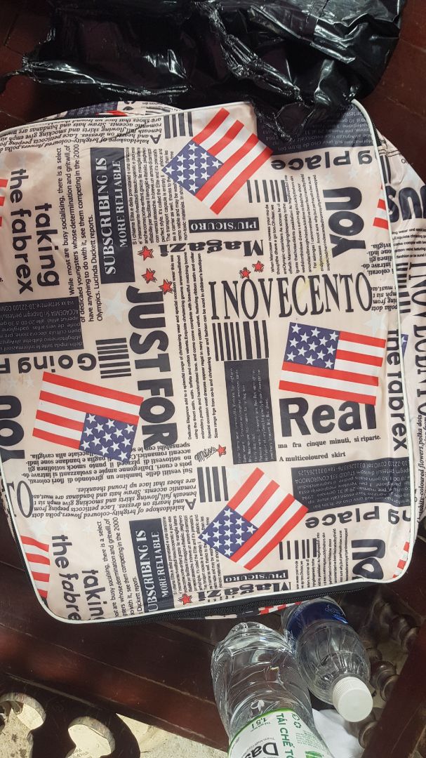 chụp vào xe thấy ưng ý quá, size vừa, bạt 2 lớp dày dặn. bền thì cần thời gian, giá này cũng không mong được hơn