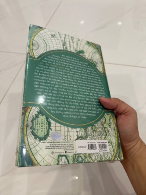 Tiki giao nhanh, đóng gói kỹ lưỡng, sách còn nguyên seal. Mình mua ngay đợt km nên dc giảm tiền v còn dc tặng sách.