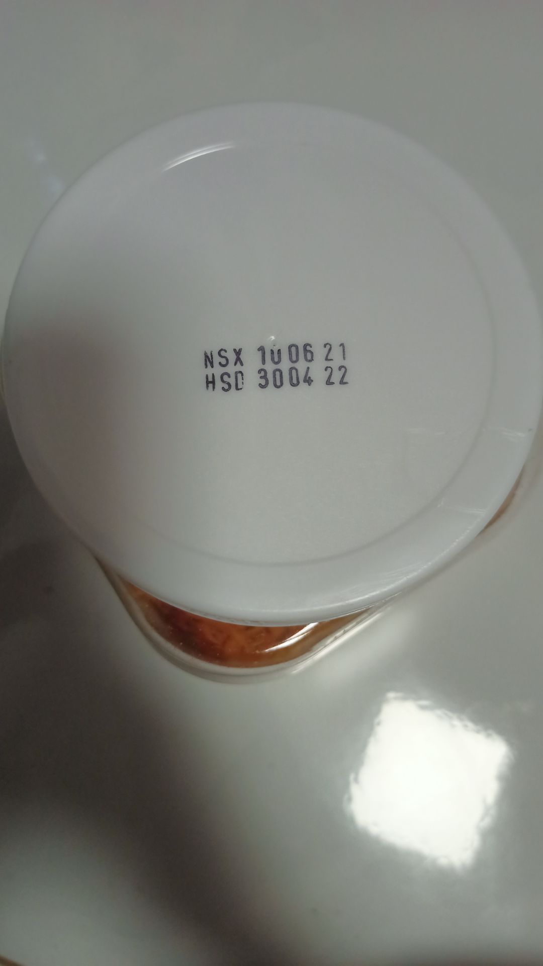 Lần đầu đặt hàng của shop, giao hàng khá nhanh, trước 2 - 3 ngày dự kiến, hàng nhận được ok, khô gà thơm ngon, đậm vị, mới sản xuất được 5 ngày, hạn sử dụng tới tháng 4 năm 2022,  đánh giá 5 saoooo