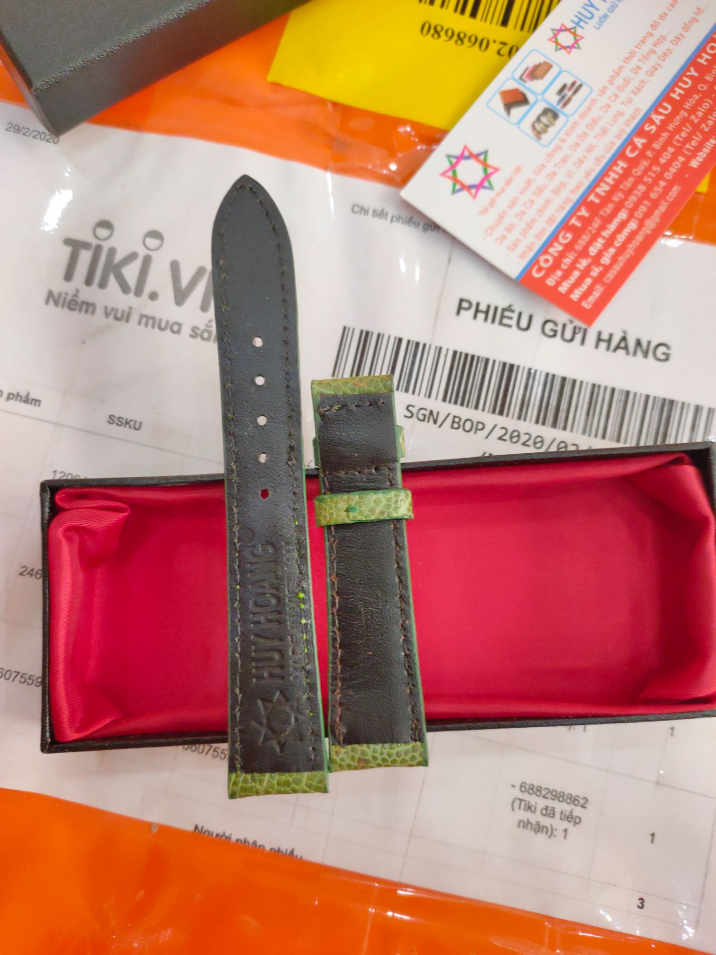 Da thật mềm mịn, màu sắc chân thực ,tinh tế... có hộp thẻ bảo hành 1 năm