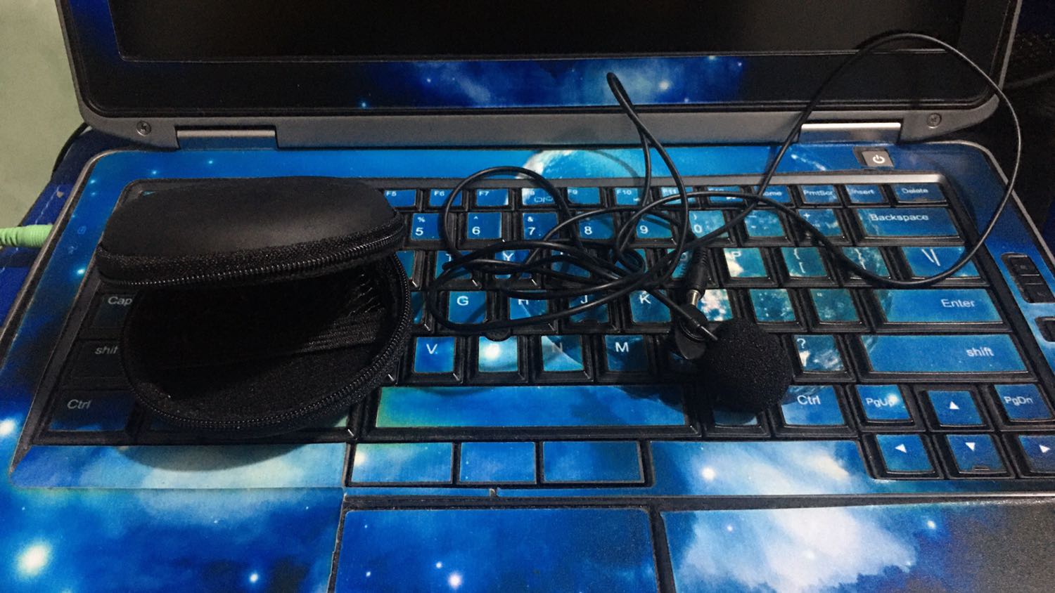 Tệ hơn mic điện thoại!!!!!!

Tôi vừa nhận được và quay video thử. Nghe cực kỳ nhỏ. Mặc dù đã thử 4 lần. Kê sát miệng để nói vẫn không có cải thiện. Tệ hơn cả mic điện thoại. Tôi muốn trả hàng