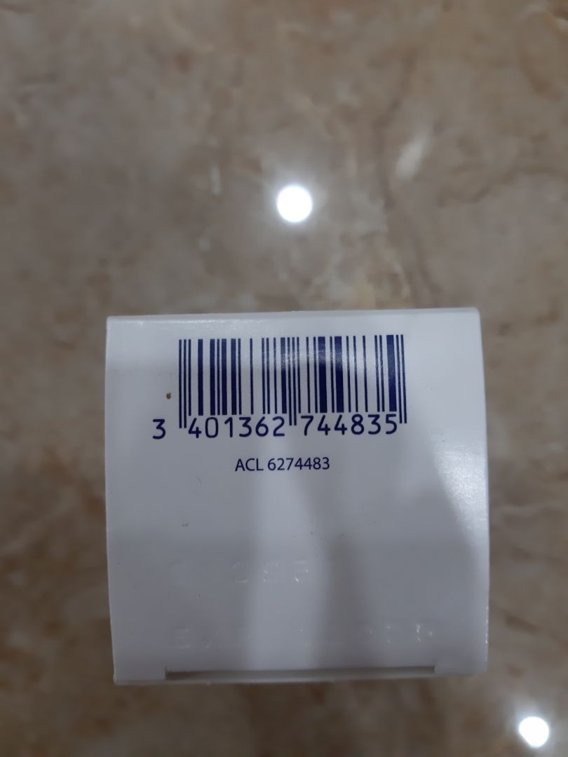 Chưa sử dụng nên hok bik ntn. Mà thấy nhìu người khen....👍Cái chai bằng nhựa thấy nó cầm hok đc chắc chắn mấy.
