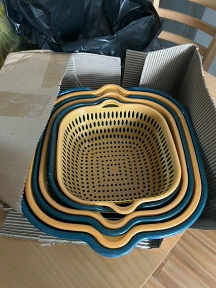 Shop giao đúng mẫu mình đặt 2 bộ shop giao đúng đủ hàng nha. Mình mua được rẻ mà chất lượng khá ok nên mua nha Shop giao đúng mẫu mình đặt 2 bộ shop giao đúng đủ hàng nha. Mình mua được rẻ mà chất lượng khá ok nên mua nha